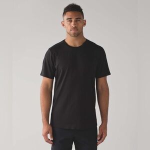 Men’s Lululemon All Terrain Short Sleeve